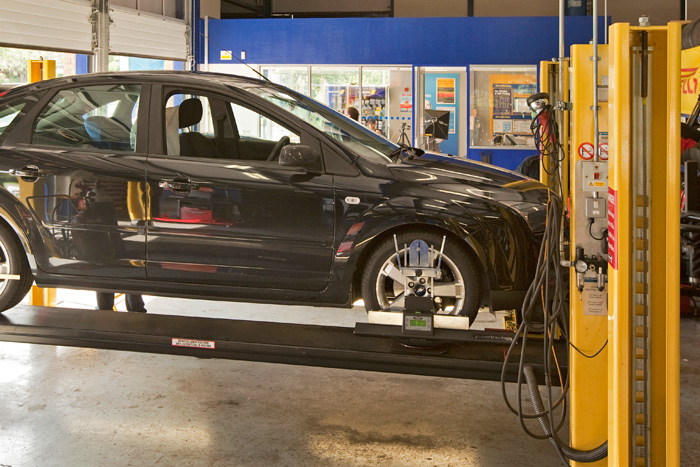 tyres-mot-servicing-in-ruislip-manor-kwik-fit